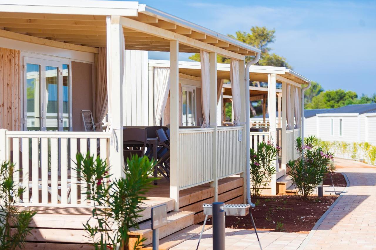 Premium Mobile Homes Istria - Camping Lanterna Porec - Luxury Mobilhome エクステリア 写真